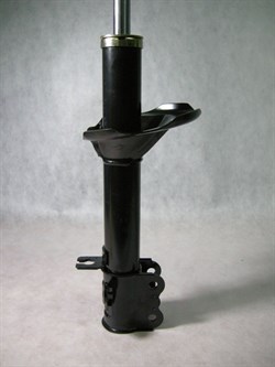 Амортизатор RR, K.CARENS II/X-TREK с 02г. ориг. (0K2M2-28700) RH, газо-масл., высота до чашки 320мм - фото 10218