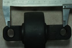 Сайлентблок H.TUCSON/iX35 с 09г.,K.SPORTAGE SL с 10г. 2WD/4WD ориг. (55275-2S000) D77мм. продольного рычага, RR подвески, RH - фото 16400