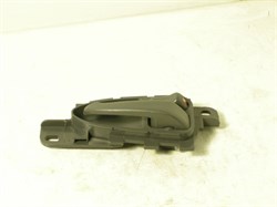 Ручка внутренняя S.Y.ISTANA ориг. (6617603361AAA) FR дверь, RH - фото 28547