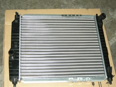 Радиатор охлаждения двигателя D.KALOS/AVEO V1.2/1.4 (96816481/96443475/ACRM023) МКПП  MILES